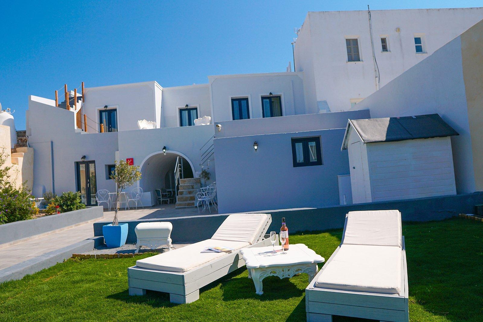 La Maltese Oia Luxury Suites Екстериор снимка